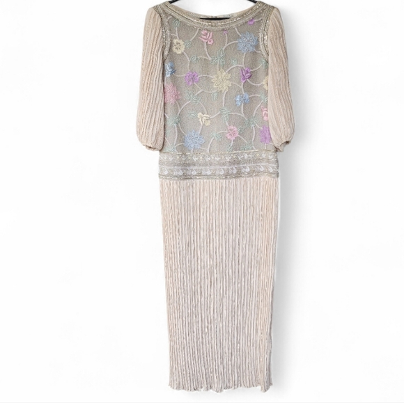 Saks Fifth Avenue Dresses & Skirts - Mary Mcfadden Elegant Floral Embroidered Sequined Dress Sz 8